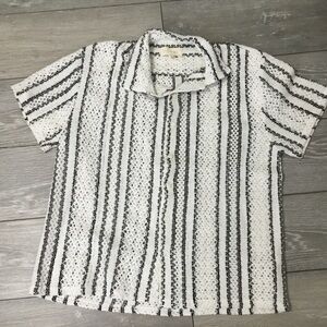 UPSTANDERS Beachy Boho Crochet Button Up Shirt size L